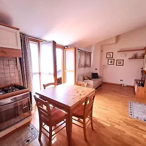 Appartamento Luminoso Bilocale Con Terrazzo Vista Panoramica, Chiesa in Valmalenco
